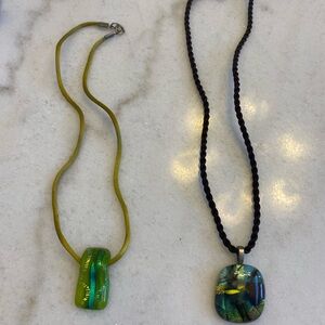 Elegant Green and Blue Pendant Necklace Set